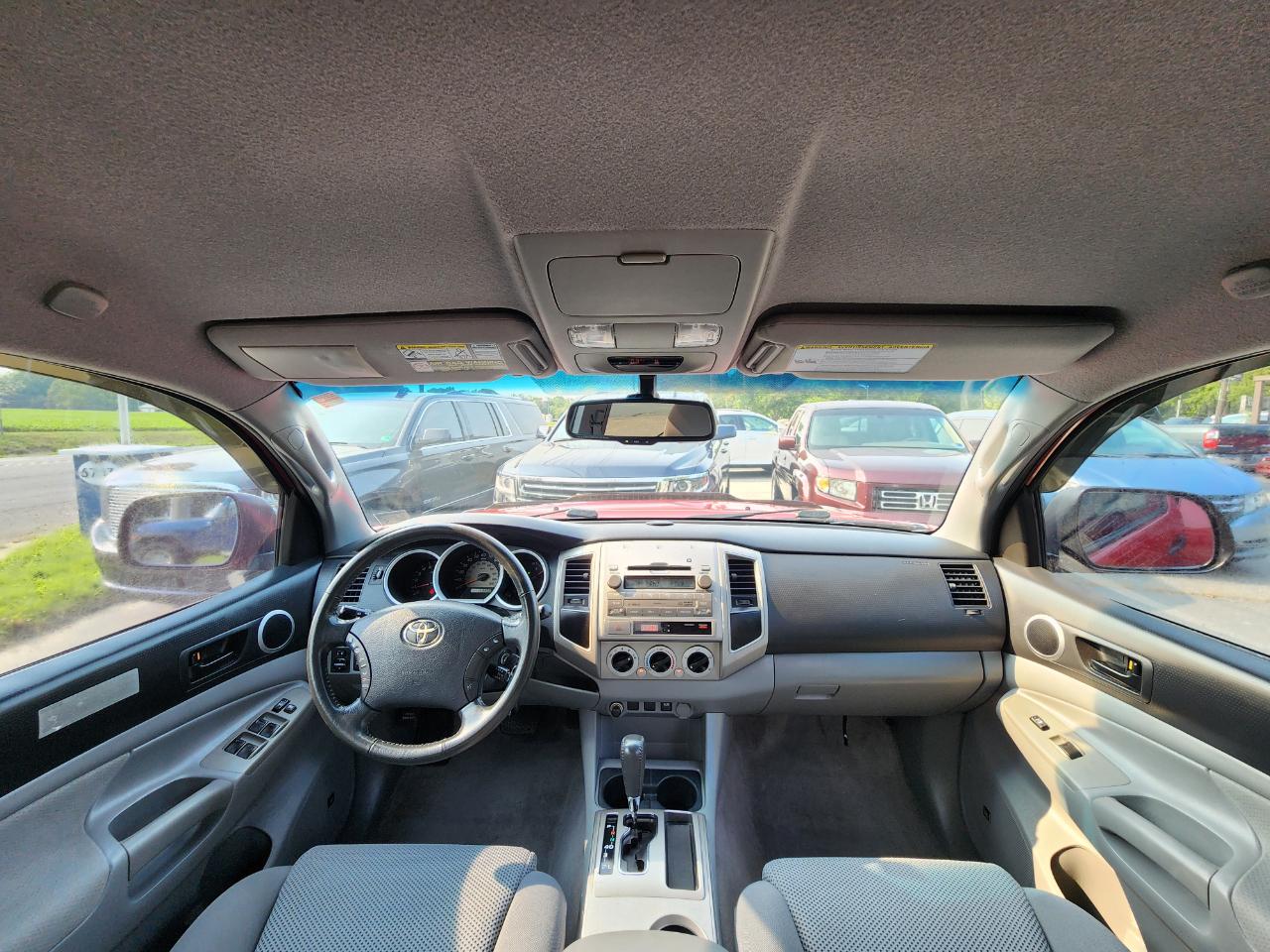 Toyota Tacoma PreRunner Double Cab V6 Auto 2WD 2010