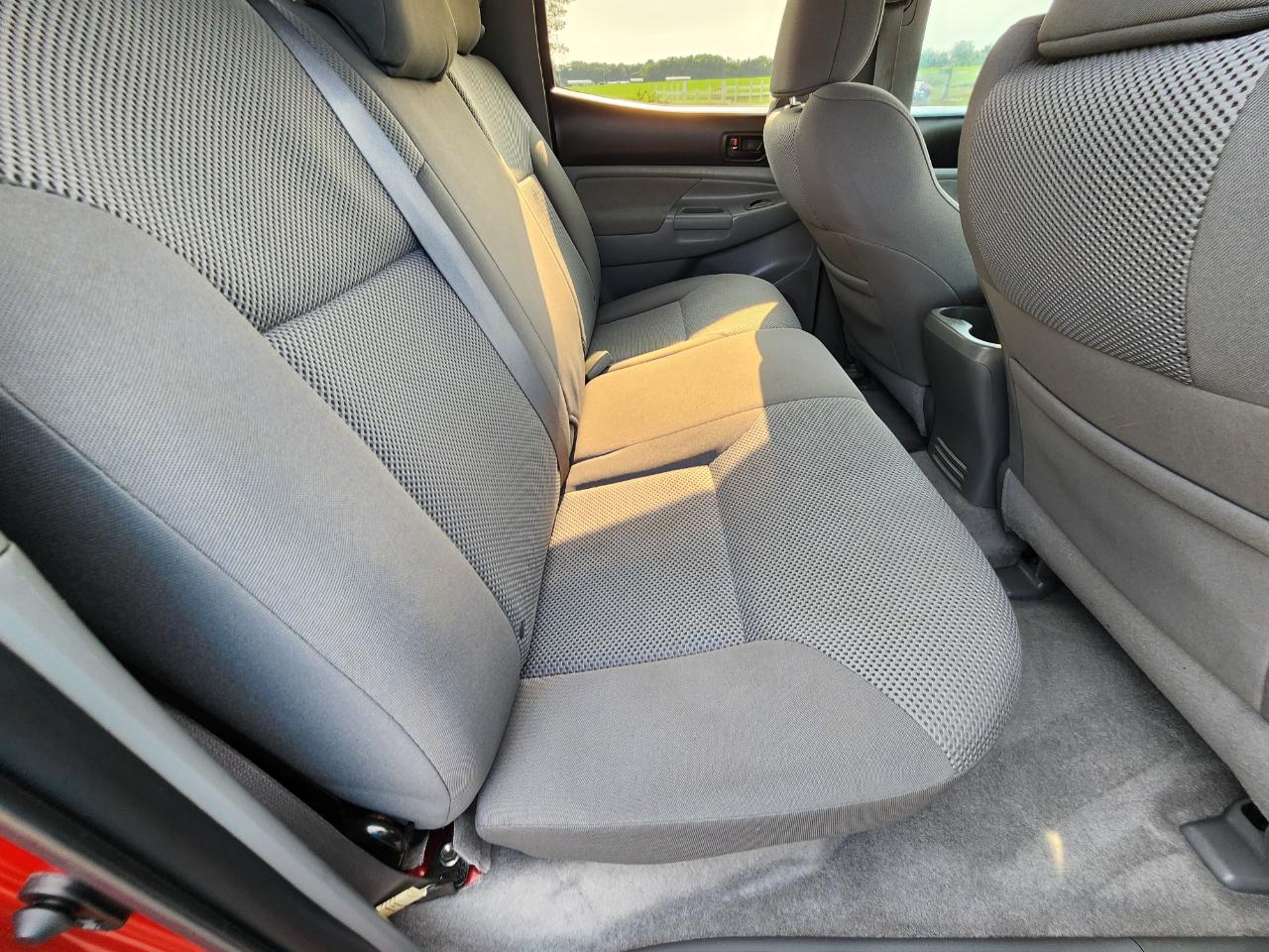 Toyota Tacoma PreRunner Double Cab V6 Auto 2WD 2010