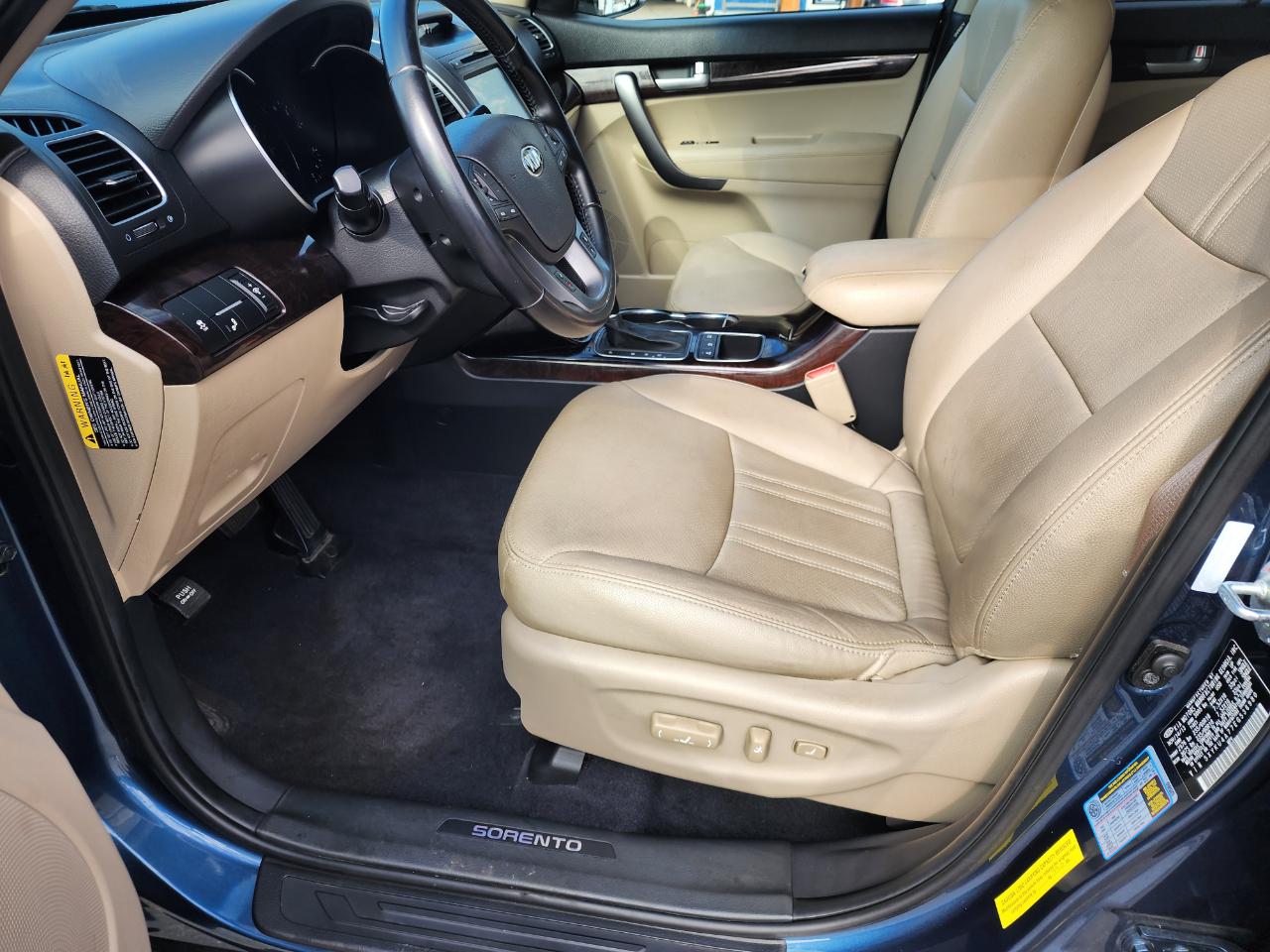 Kia Sorento EX V6 2WD 2014