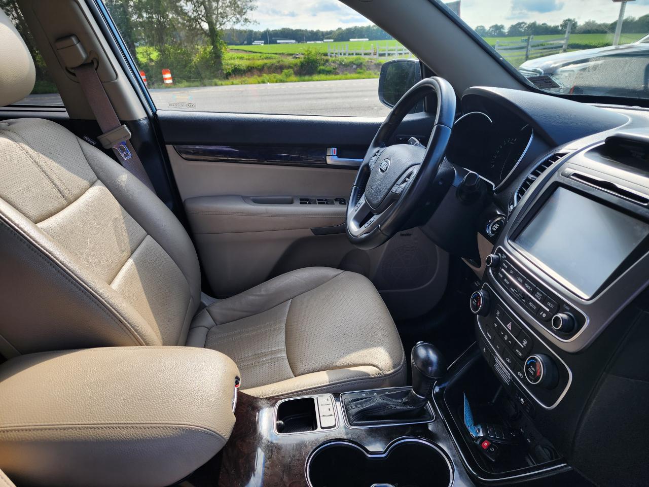 Kia Sorento EX V6 2WD 2014