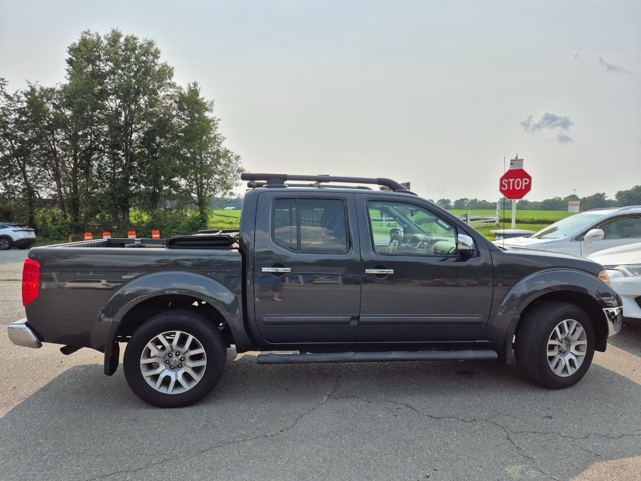 Nissan Frontier SL Crew Cab 4WD 2012