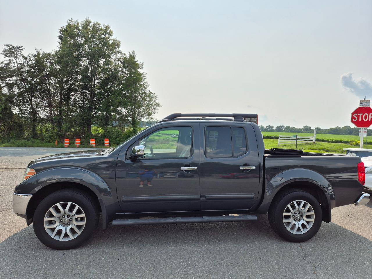 Nissan Frontier SL Crew Cab 4WD 2012