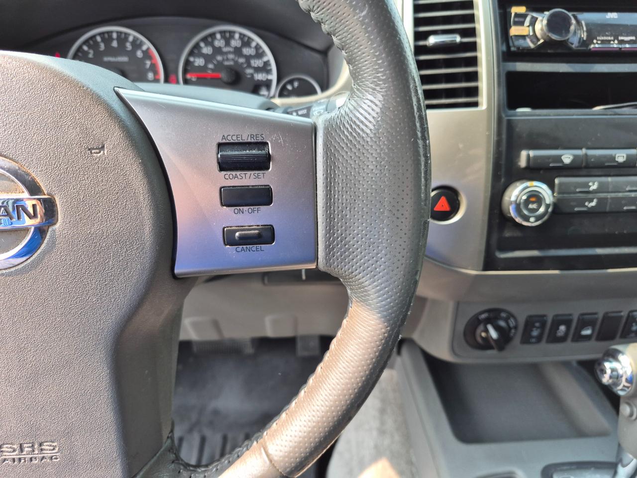 Nissan Frontier SL Crew Cab 4WD 2012