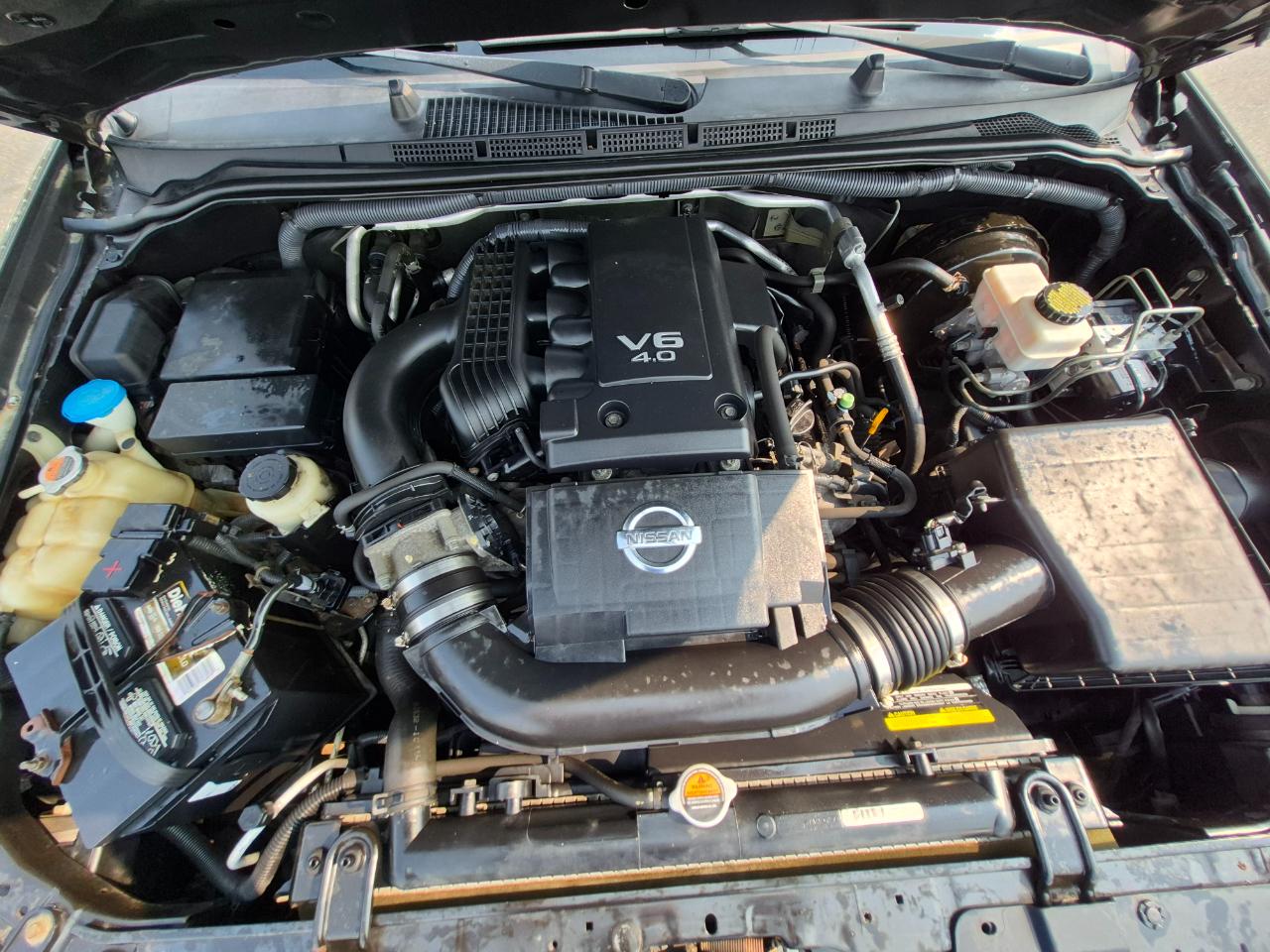 Nissan Frontier SL Crew Cab 4WD 2012
