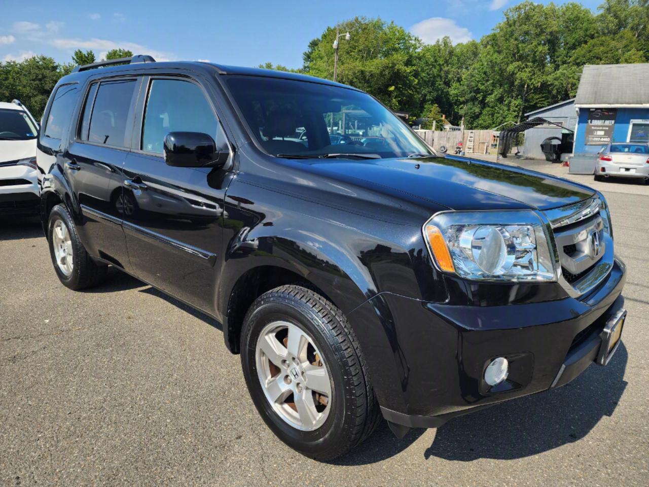 Honda Pilot EX-L 4WD 5-Spd AT with DVD 2011