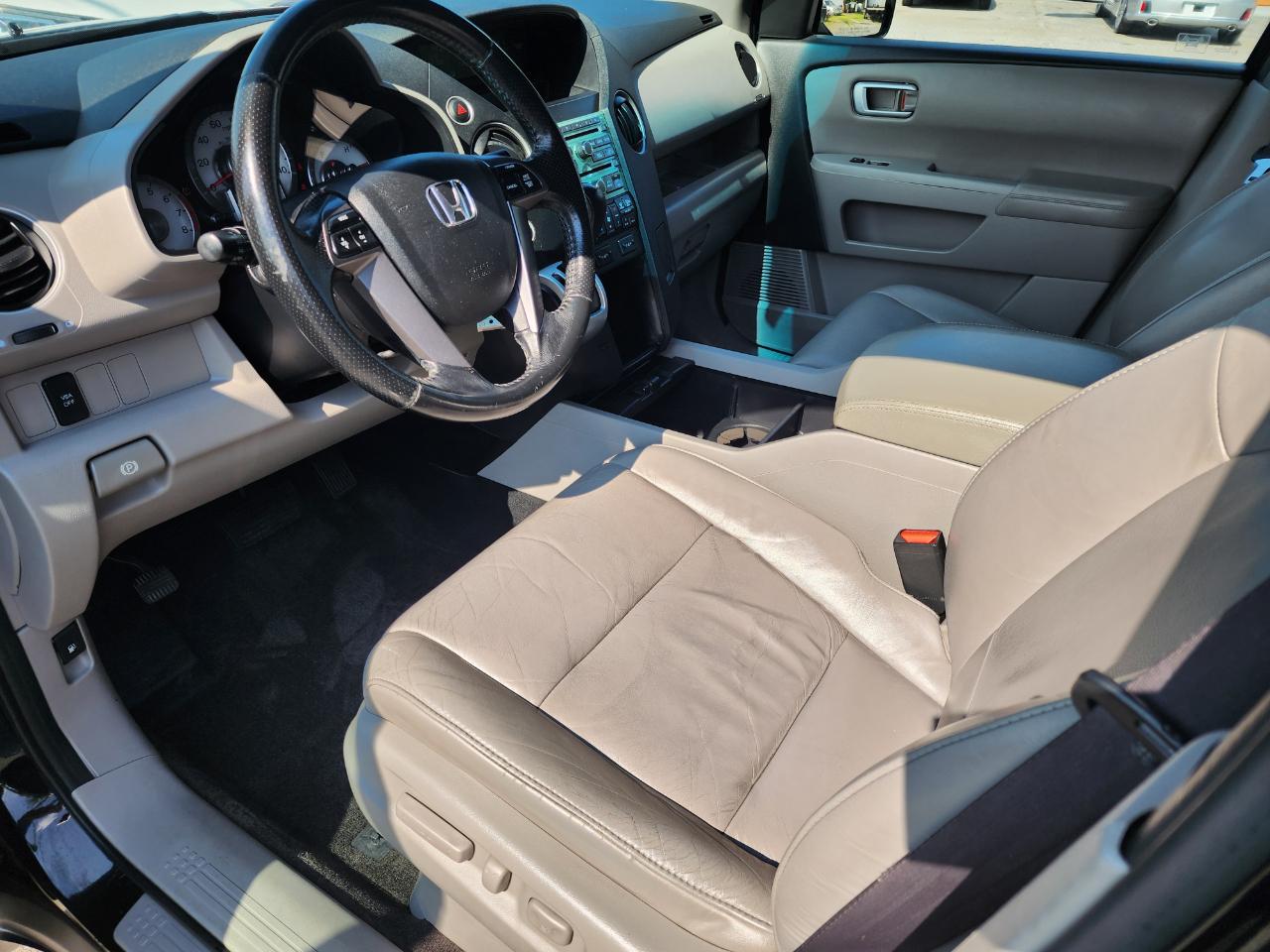 Honda Pilot EX-L 4WD 5-Spd AT with DVD 2011