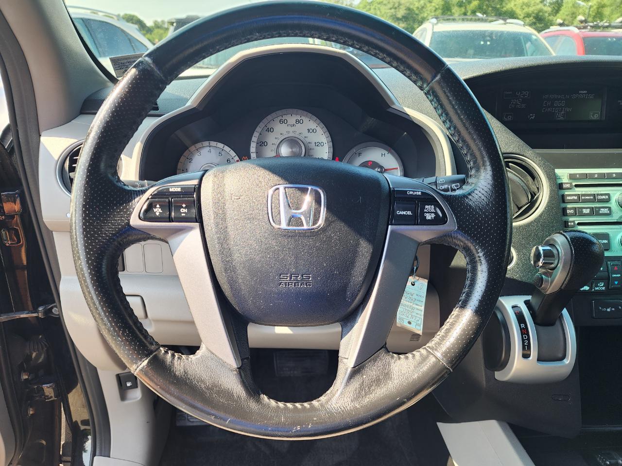 Honda Pilot EX-L 4WD 5-Spd AT with DVD 2011