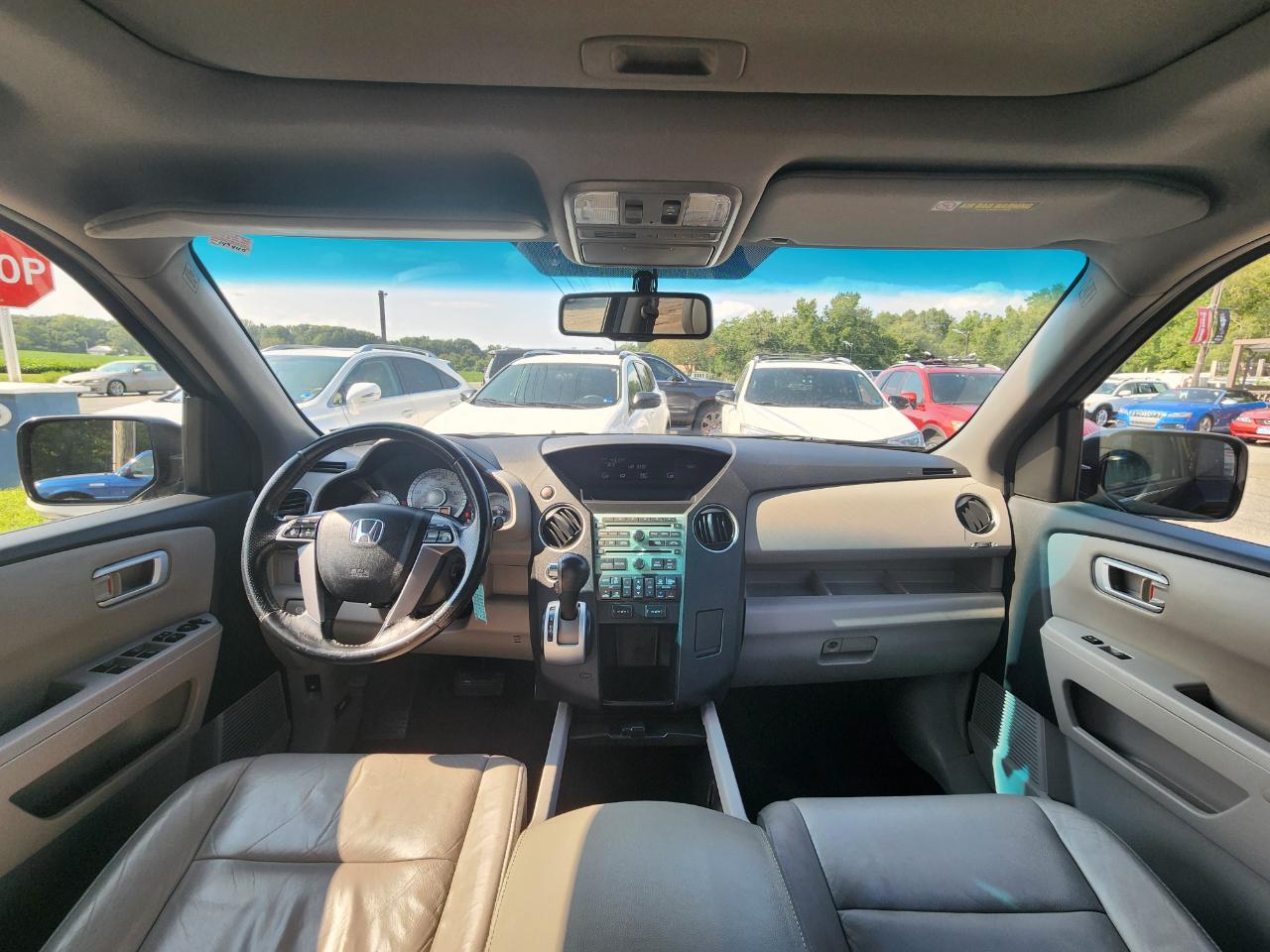 Honda Pilot EX-L 4WD 5-Spd AT with DVD 2011