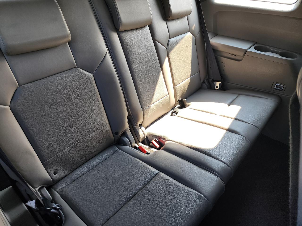 Honda Pilot EX-L 4WD 5-Spd AT with DVD 2011