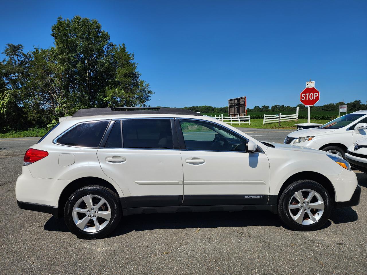 Subaru Outback 2.5i Limited 2014