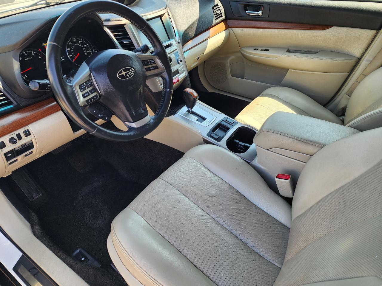 Subaru Outback 2.5i Limited 2014