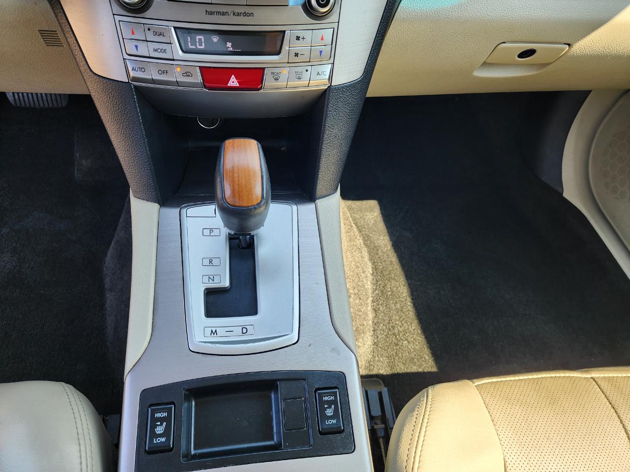 Subaru Outback 2.5i Limited 2014