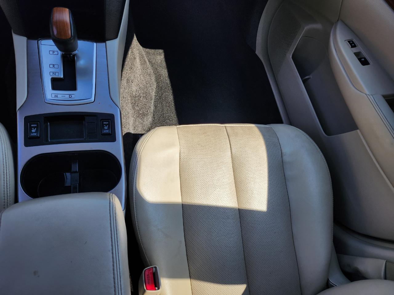 Subaru Outback 2.5i Limited 2014