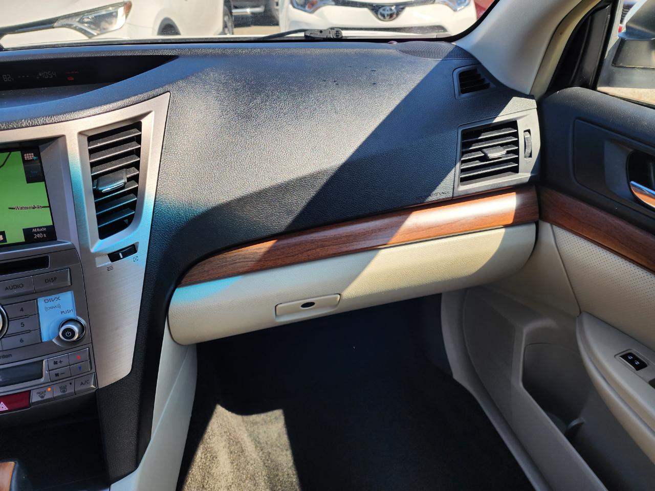 Subaru Outback 2.5i Limited 2014