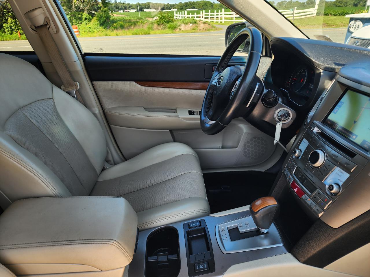 Subaru Outback 2.5i Limited 2014