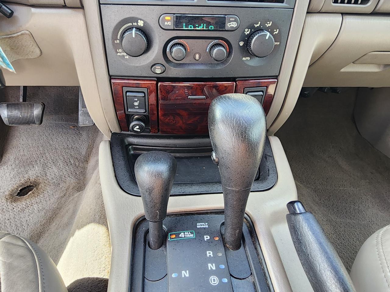 Jeep Grand Cherokee Limited 4WD 2001