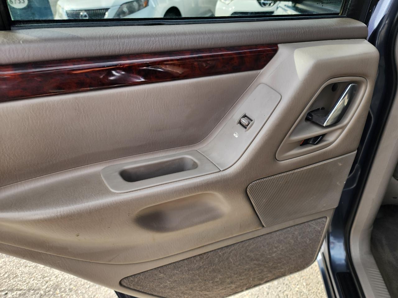 Jeep Grand Cherokee Limited 4WD 2001