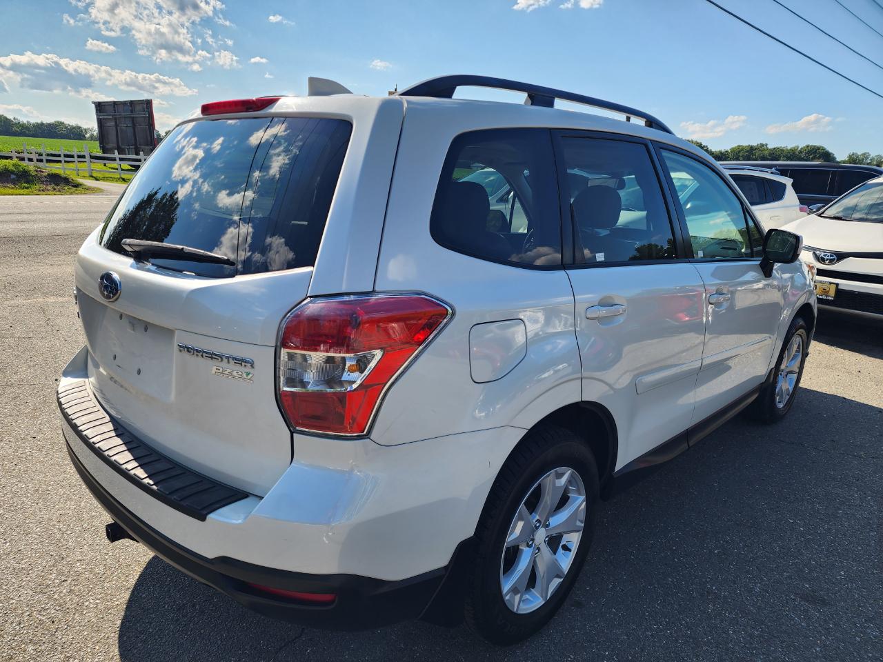 Subaru Forester 2.5i Premium PZEV CVT 2016