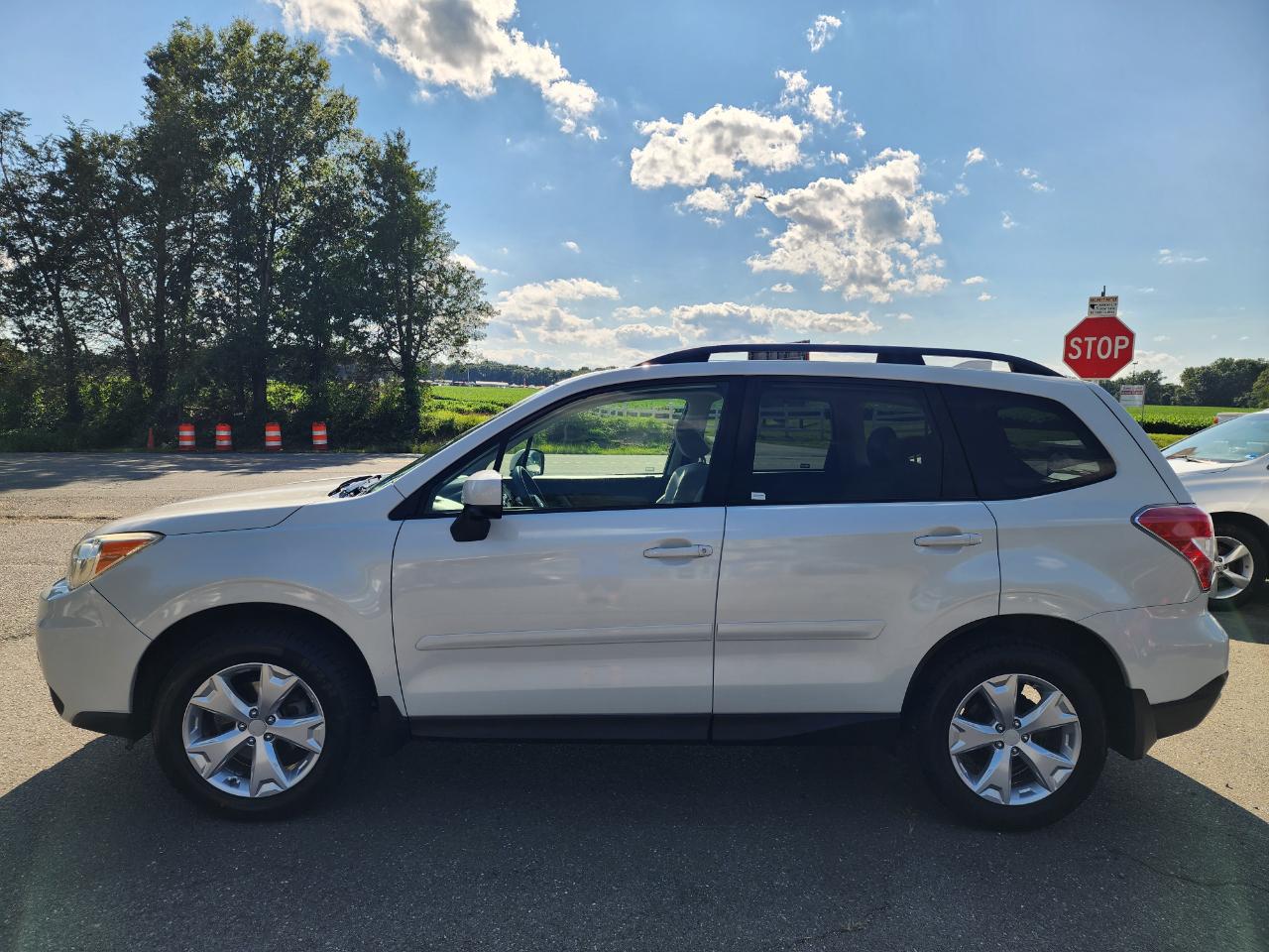 Subaru Forester 2.5i Premium PZEV CVT 2016