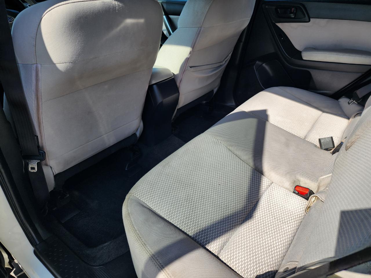 Subaru Forester 2.5i Premium PZEV CVT 2016