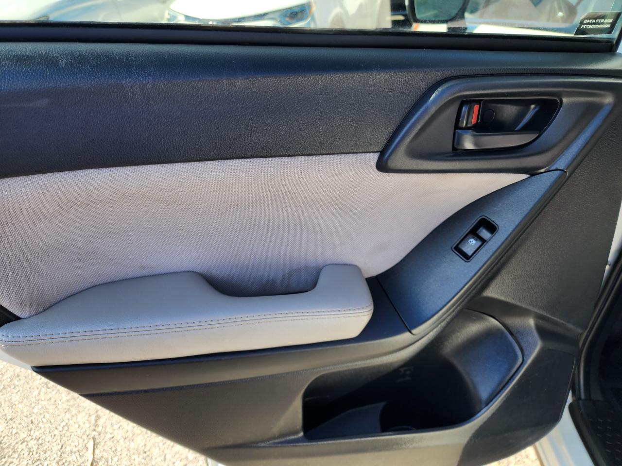 Subaru Forester 2.5i Premium PZEV CVT 2016