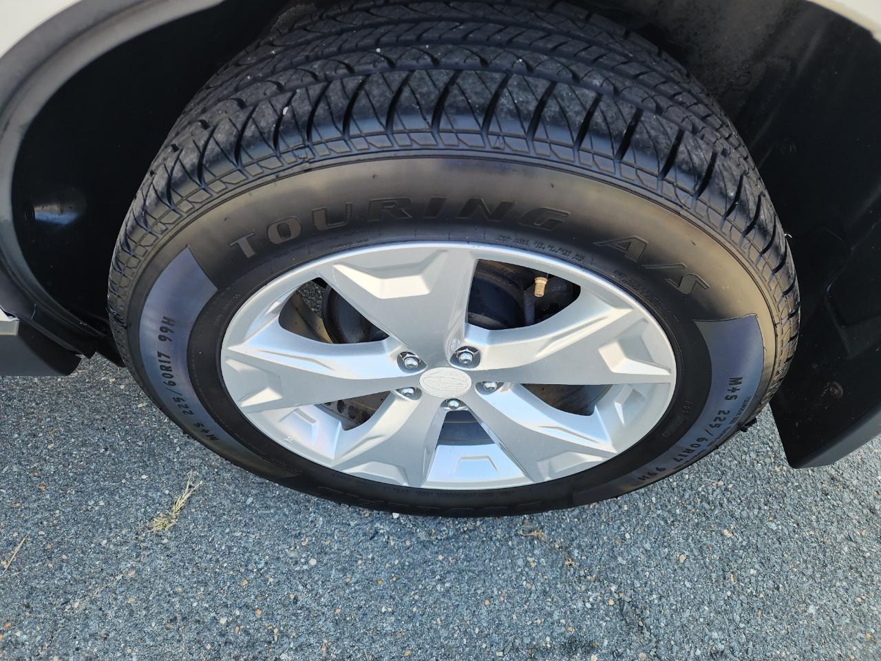 Subaru Forester 2.5i Premium PZEV CVT 2016