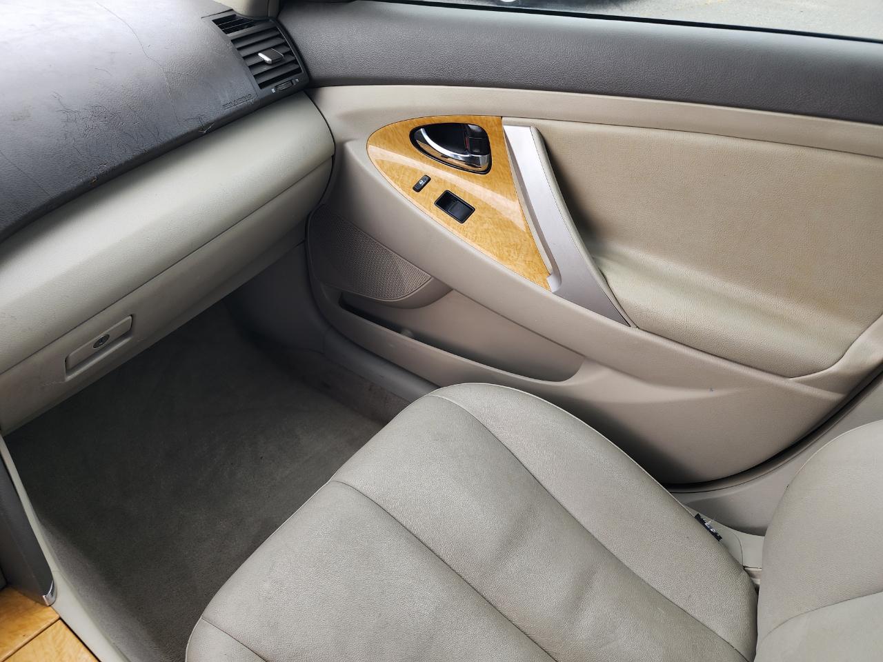 Toyota Camry XLE 4D Sedan 2007