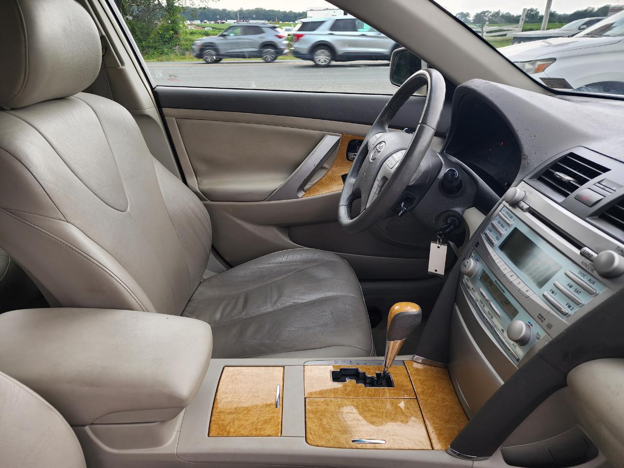 Toyota Camry XLE 4D Sedan 2007