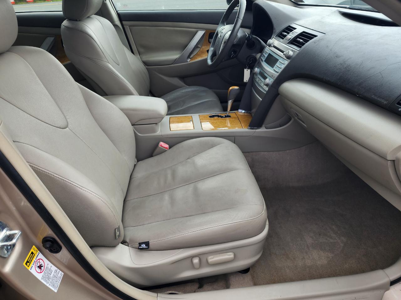 Toyota Camry XLE 4D Sedan 2007