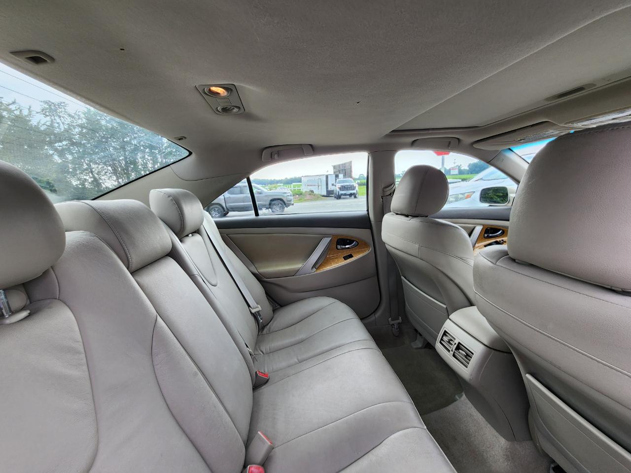 Toyota Camry XLE 4D Sedan 2007