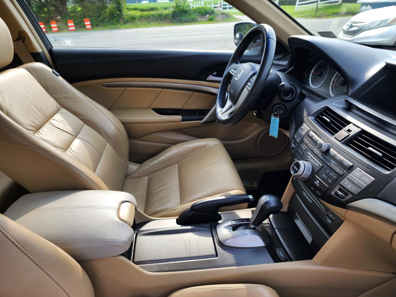 Honda Accord EX-L Coupe AT 2009