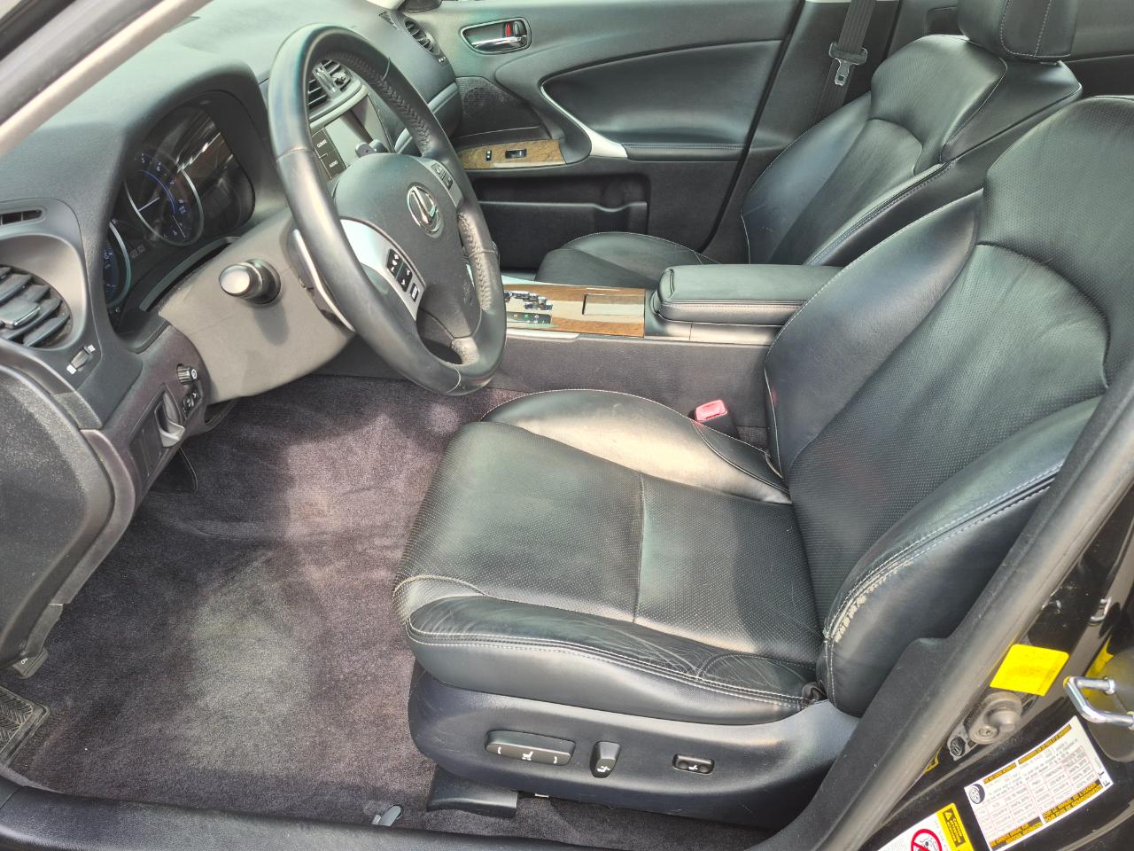 Lexus IS 250 RWD 2011