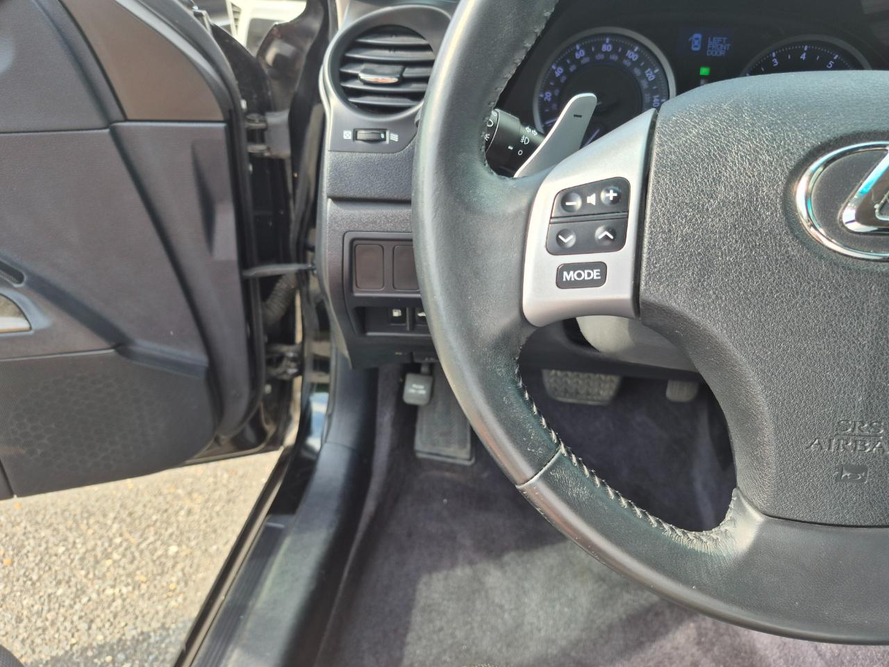 Lexus IS 250 RWD 2011