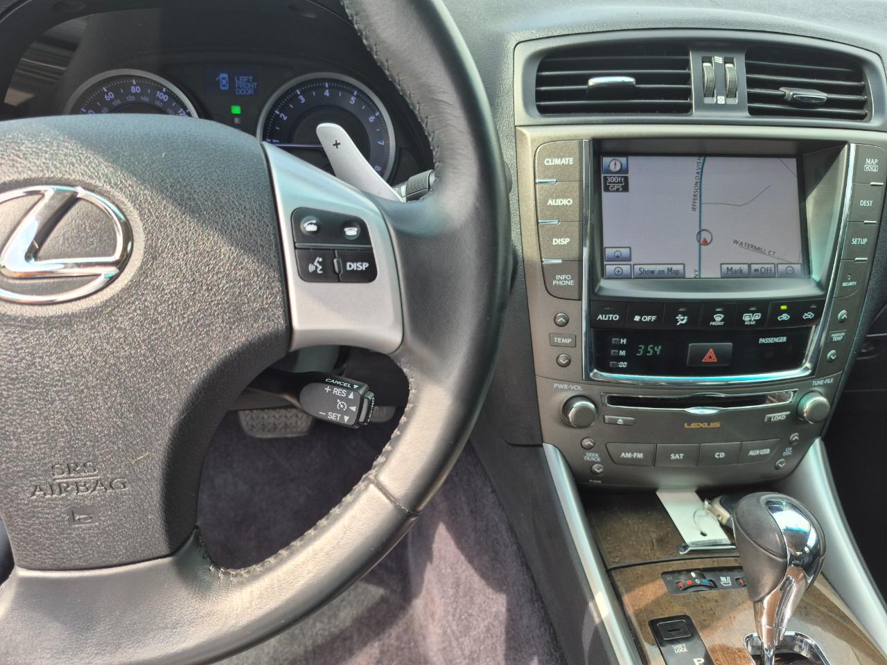 Lexus IS 250 RWD 2011