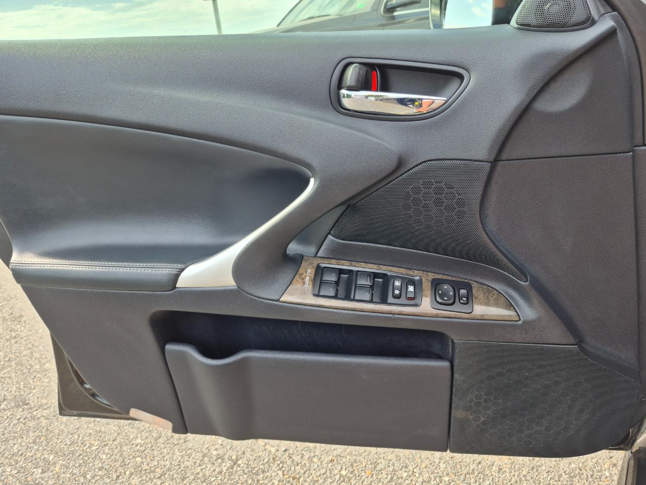 Lexus IS 250 RWD 2011