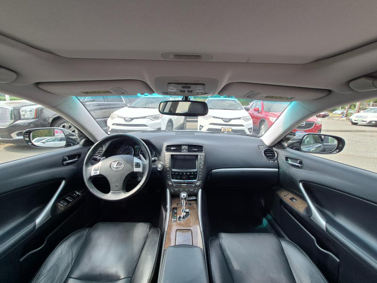 Lexus IS 250 RWD 2011