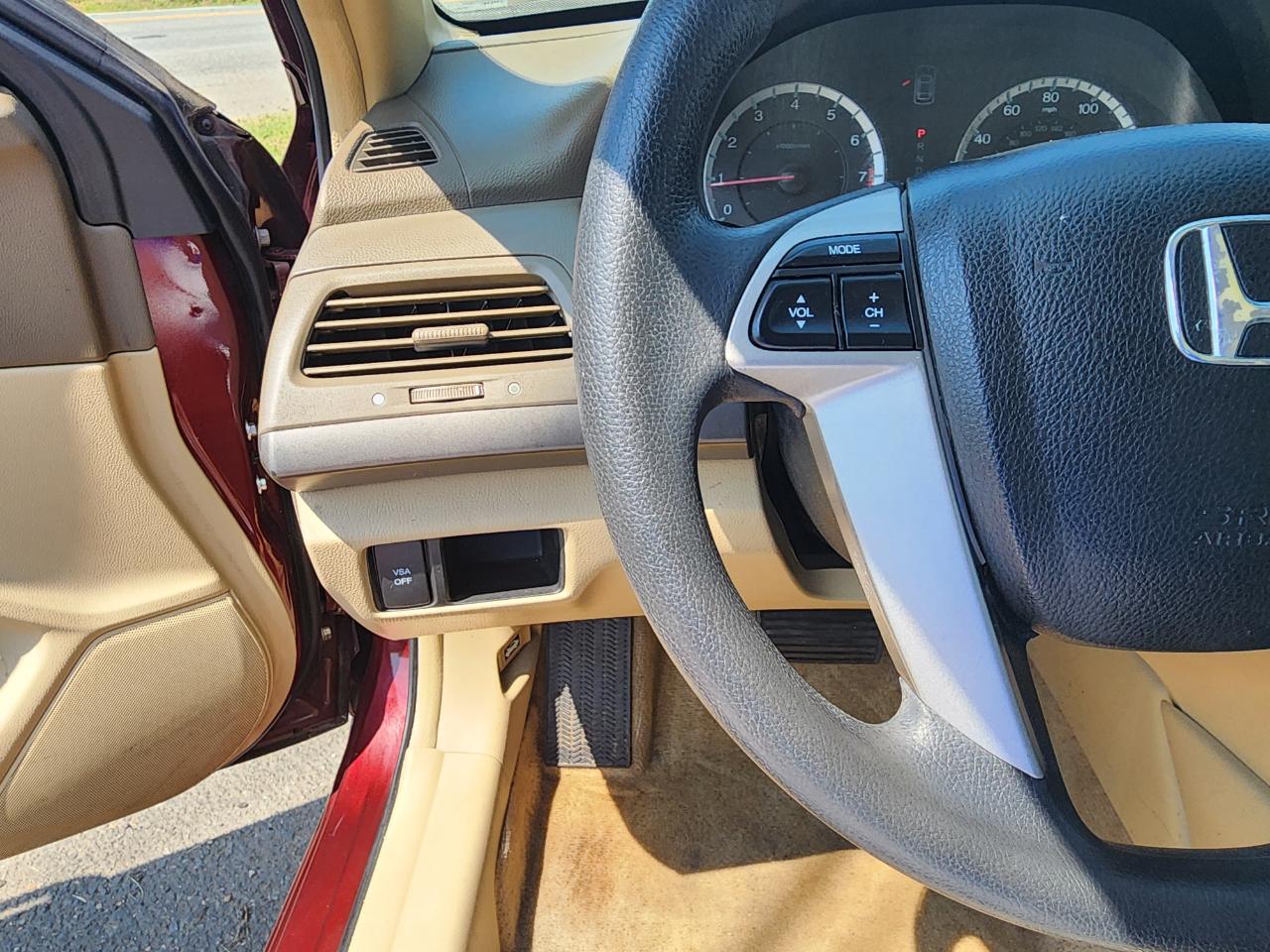 Honda Accord LX sedan AT 2009