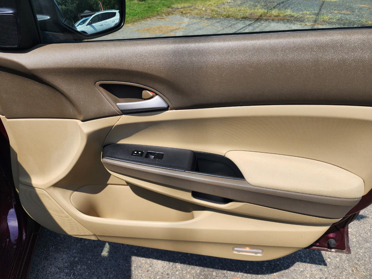 Honda Accord LX sedan AT 2009