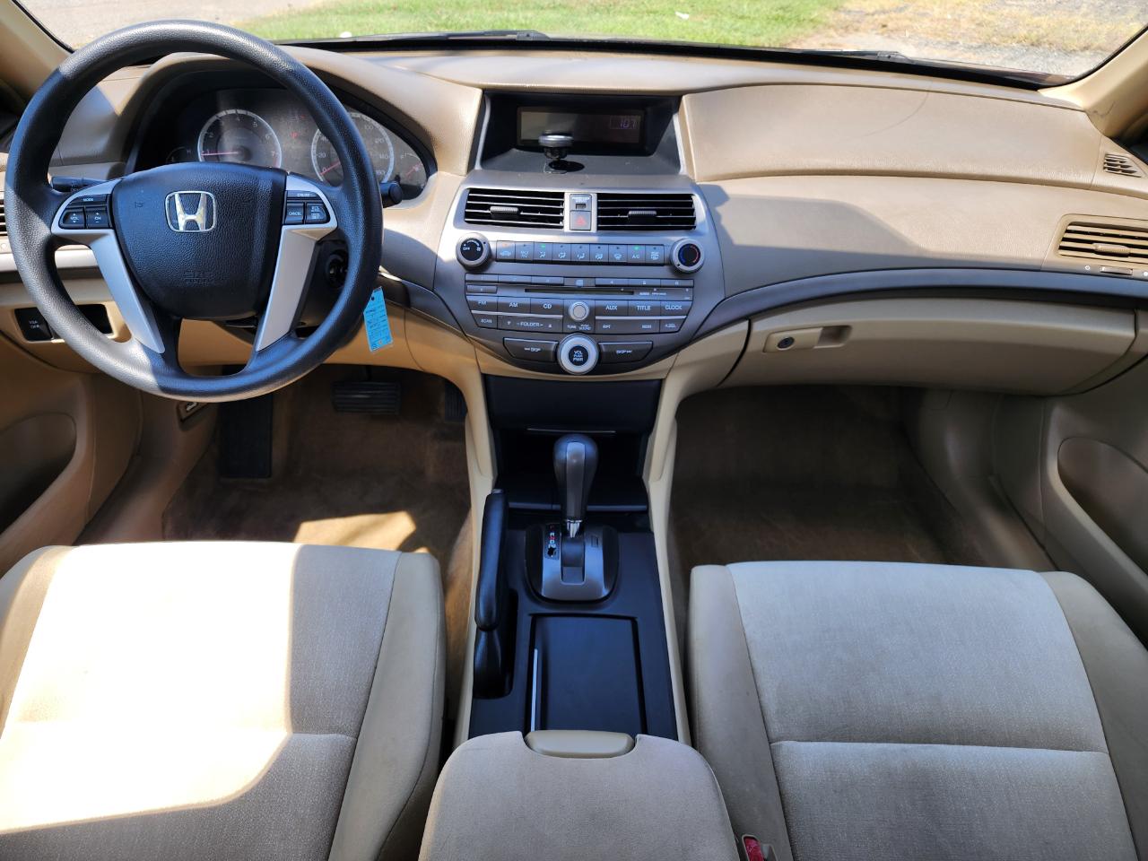 Honda Accord LX sedan AT 2009