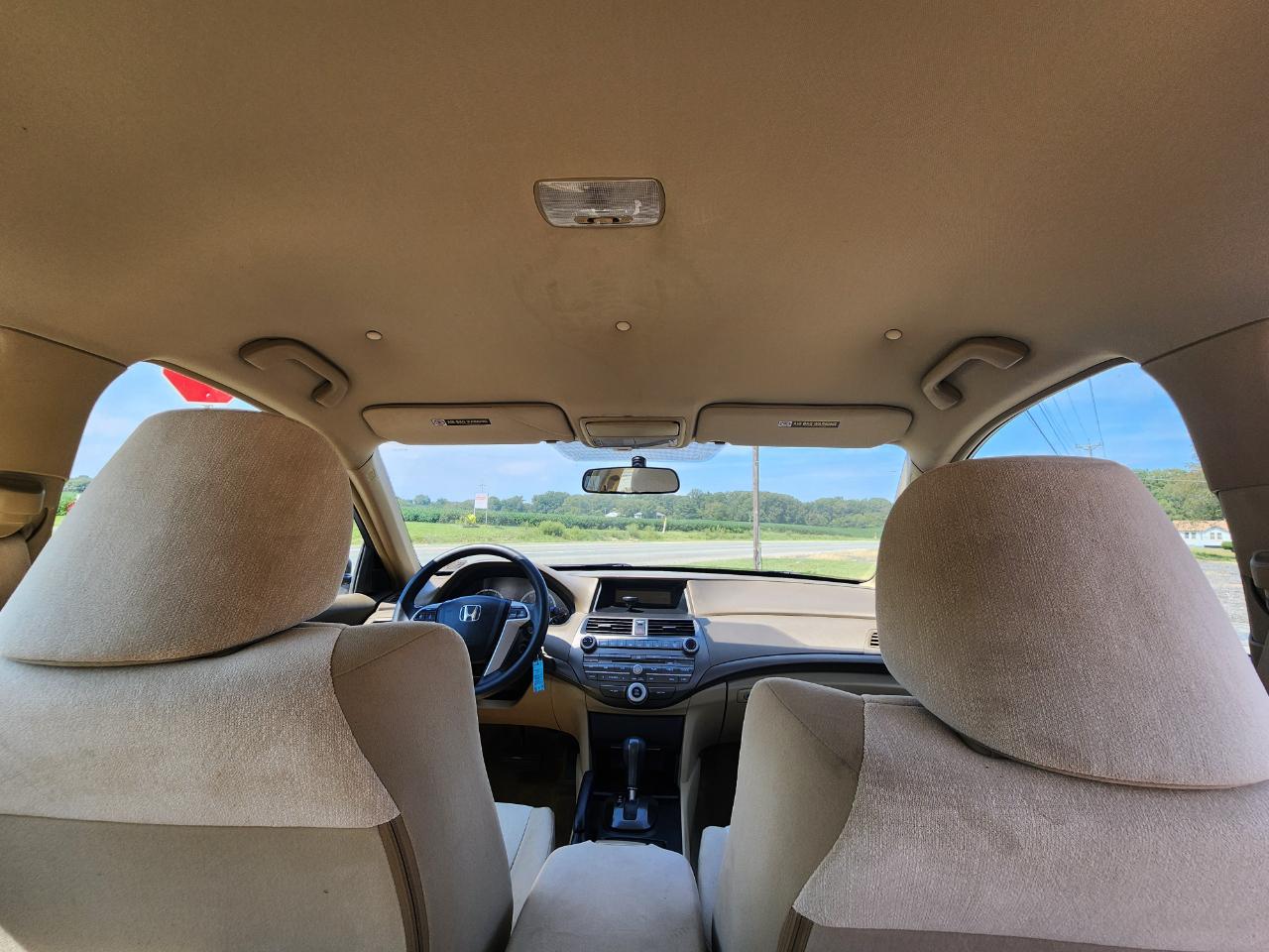Honda Accord LX sedan AT 2009