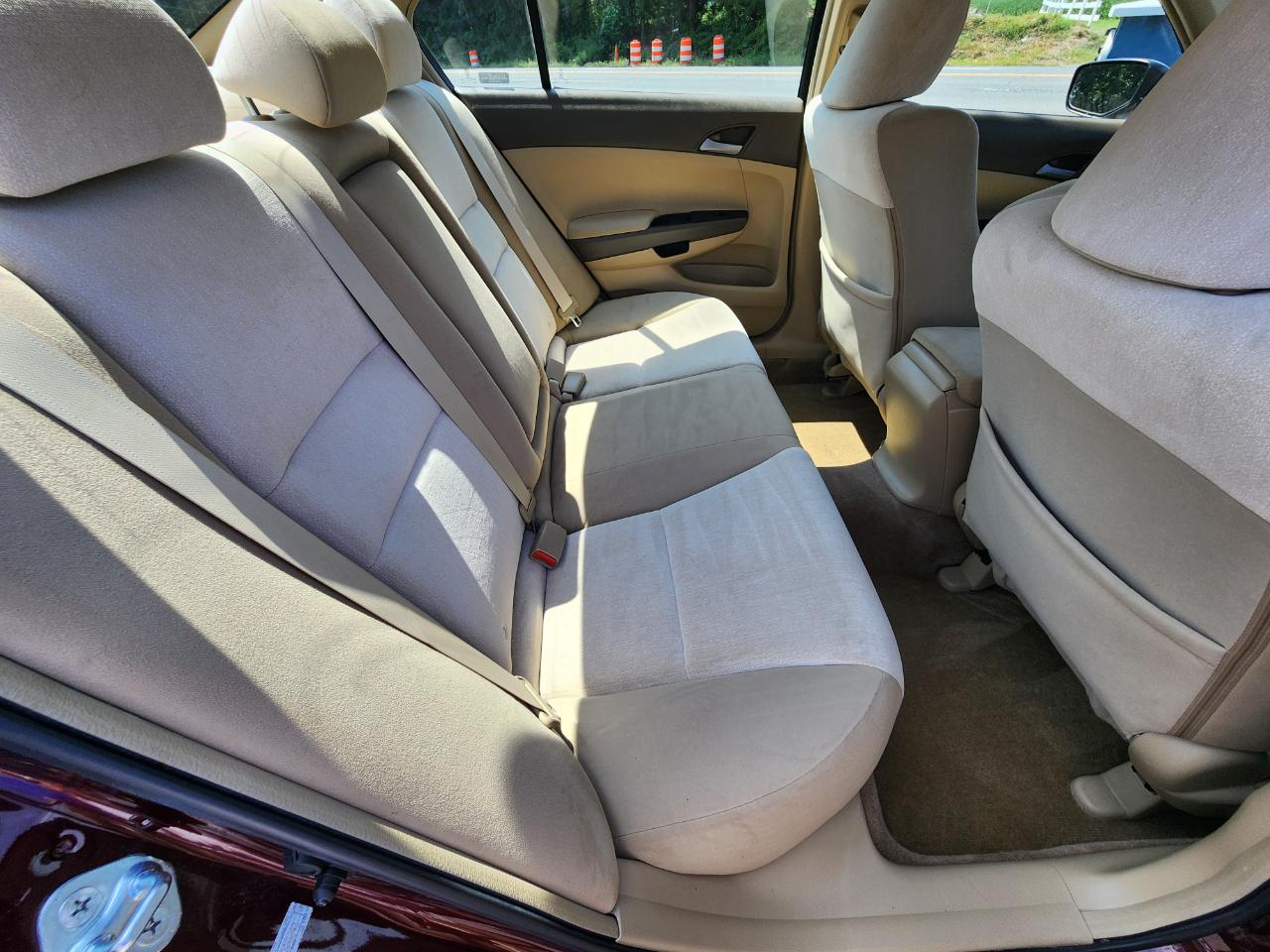 Honda Accord LX sedan AT 2009