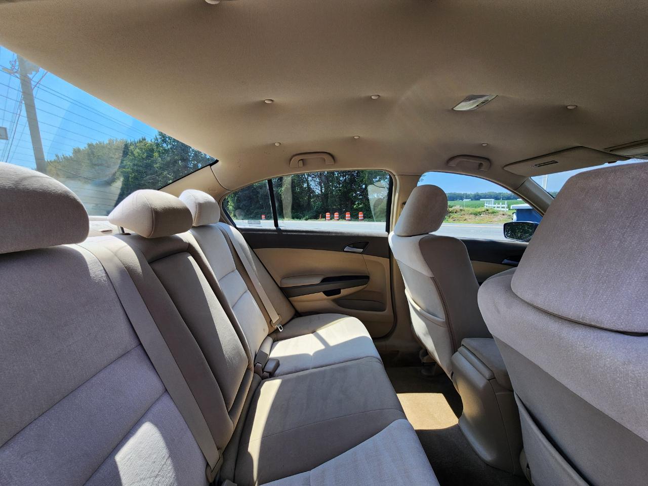 Honda Accord LX sedan AT 2009