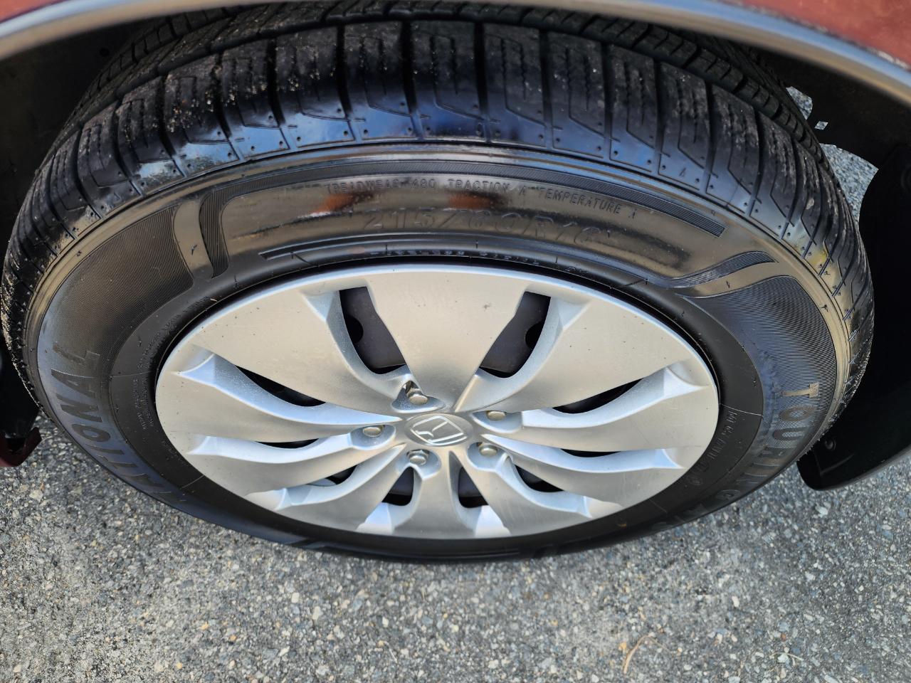 Honda Accord LX sedan AT 2009