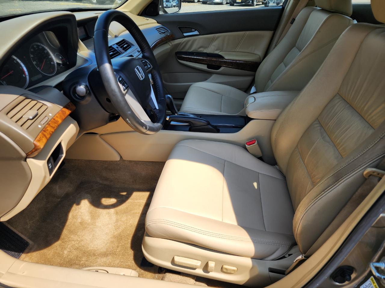 Honda Accord EX-L Sedan AT 2009