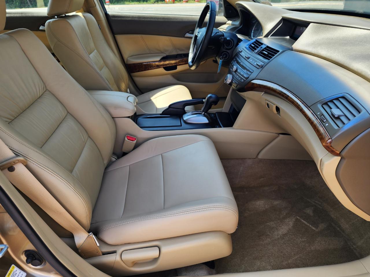 Honda Accord EX-L Sedan AT 2009