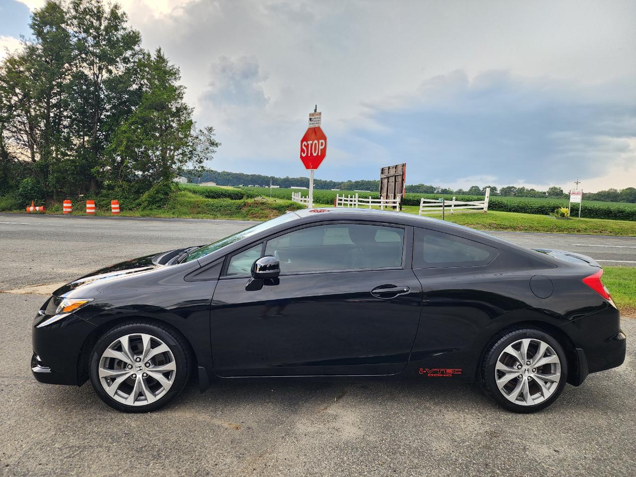 Honda Civic Si Coupe 6-Speed MT 2012