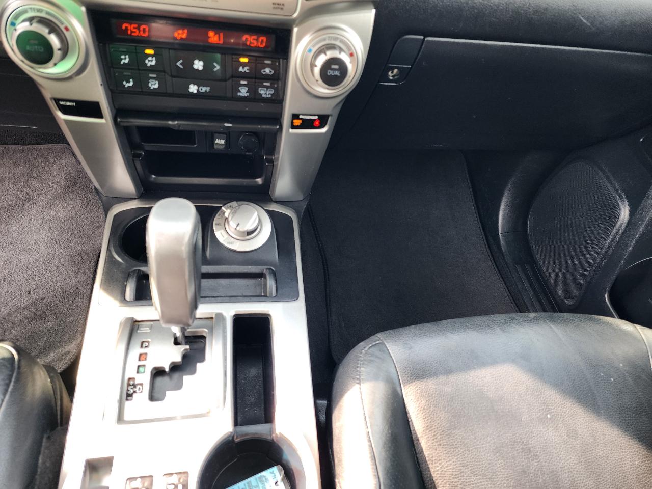 Toyota 4Runner SR5 4WD 2010