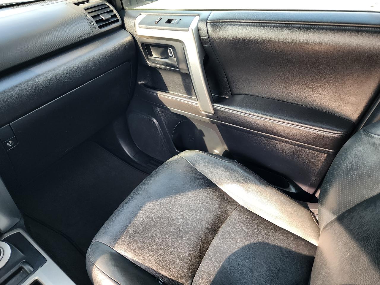Toyota 4Runner SR5 4WD 2010