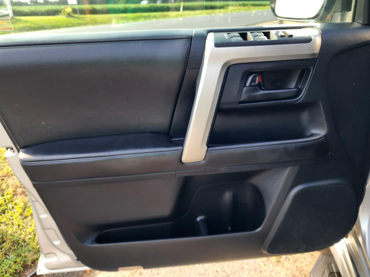 Toyota 4Runner SR5 4WD 2010