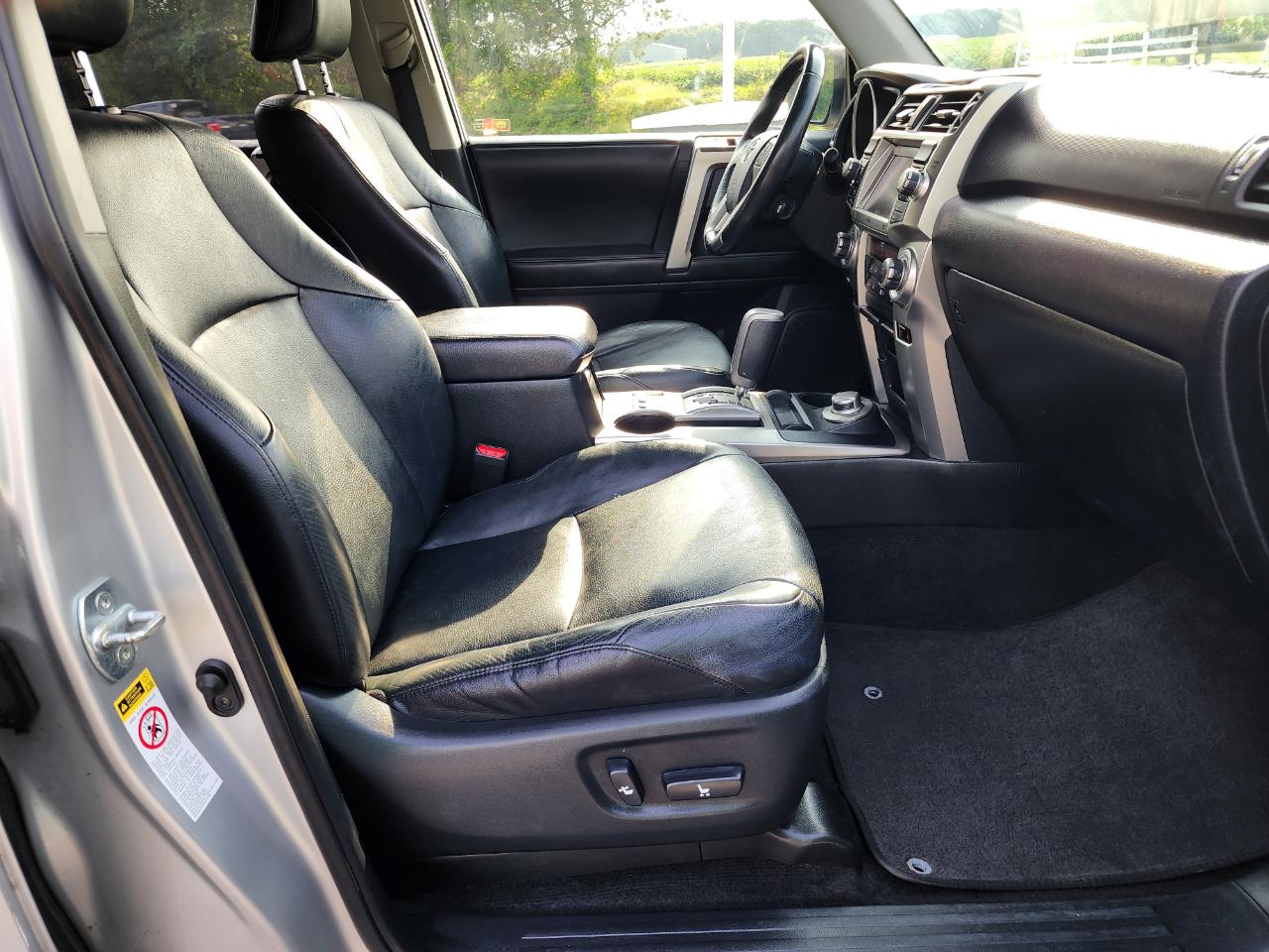 Toyota 4Runner SR5 4WD 2010